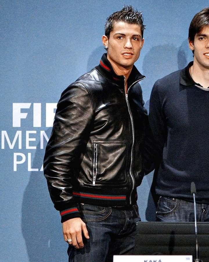 🖤✨ Chaqueta Gucci – Elegancia Atemporal con Estilo de Lujo ✨🖤